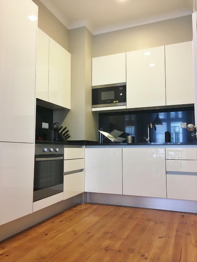 Lisbon Finestay Bica Apartment Bagian luar foto